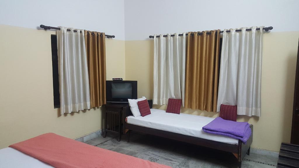 Amraai Homestay Рішикеш Екстер'єр фото